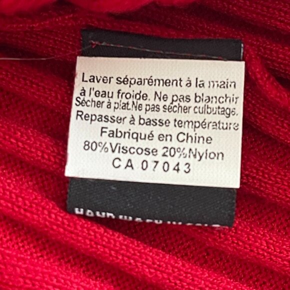 Bright red long sleeve sweater top size XL but fits like L - Picture 9 of 9